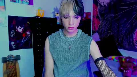 Snapshot of xzerox_ chatting on 12-17-25, 07:31 xzerox_ online show from 12-17-25, 07:31