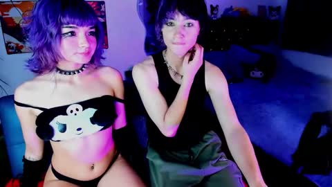 Snapshot of xzerox_ chatting on 03-08-26, 02:04 xzerox_ online show from 03-08-26, 02:04