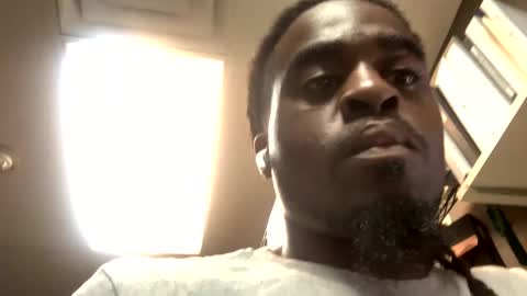 Snapshot of yabgro chatting on 09-23-25, 09:18 yabgro online show from 09-23-25, 09:18