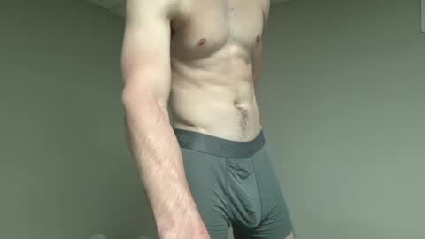 Snapshot of yaboi6911 chatting on 09-18-25, 10:23 Robbie online show from 09-18-25, 10:23