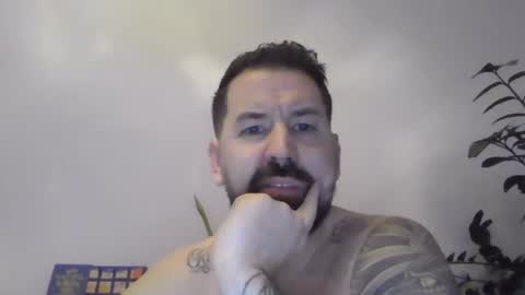 Snapshot of yakijoe chatting on 12-04-25, 11:02 yakijoe online show from 12-04-25, 11:02