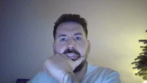 Snapshot of yakijoe chatting on 12-17-25, 11:44 yakijoe online show from 12-17-25, 11:44
