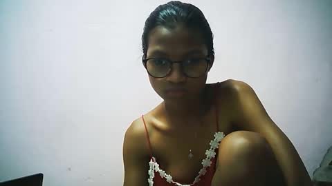 yalane online show from 11-21-25, 07:07