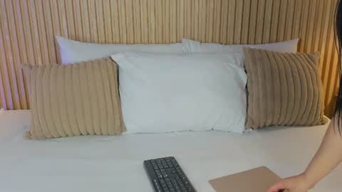 Yalezka online show from 06-11-26, 04:21