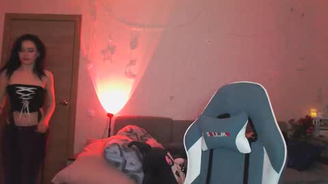 Yami online show from 01-07-25, 08:42