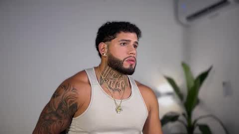 yamp sambrano online show from 11-22-25, 03:05