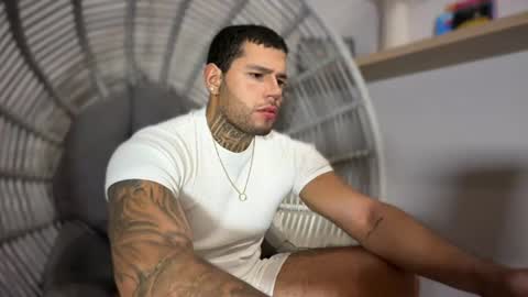 yamp sambrano online show from 08-05-26, 03:53