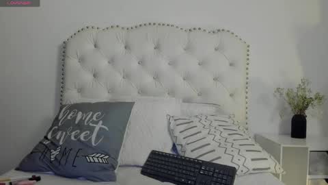 Snapshot of yan_nyan chatting on 04-03-26, 08:51 yan_nyan online show from 04-03-26, 08:51