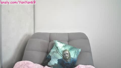 Snapshot of yandere69 chatting on 10-03-25, 12:24 Sam online show from 10-03-25, 12:24