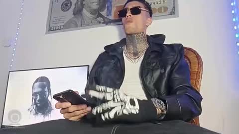 Yan online show from 04-21-26, 03:13