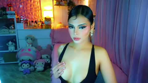 YANG AUDREY LONE online show from 07-20-26, 09:28