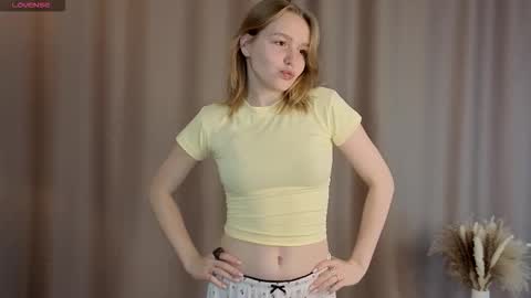 Kate online show from 10-12-25, 03:11