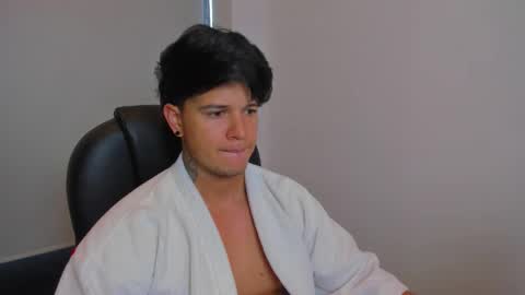 new here online show from 12-02-25, 12:21