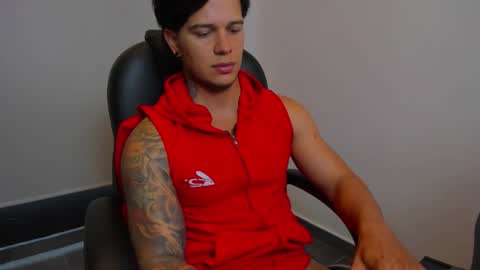 new here online show from 12-04-25, 12:58