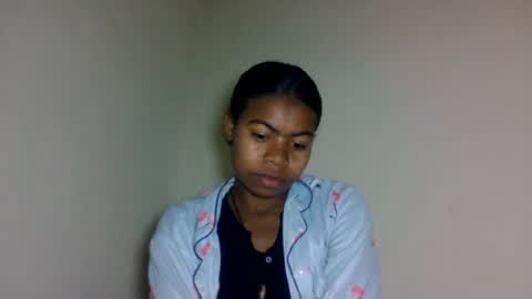yannick_01 online show from 07-12-26, 06:21