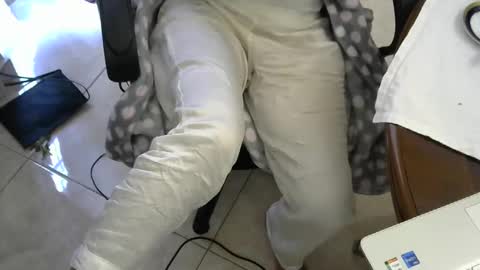 Snapshot of yara127 chatting on 02-18-26, 11:39 HOT MILF online show from 02-18-26, 11:39