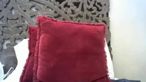 Snapshot of yara127 chatting on 02-23-26, 08:39 HOT MILF online show from 02-23-26, 08:39