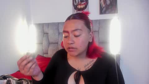 Yara  online show from 12-02-25, 03:18