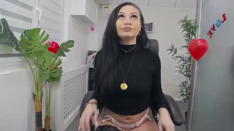 Yara online show from 02-16-26, 03:46