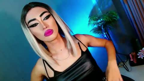 miss yasii online show from 02-17-25, 12:48