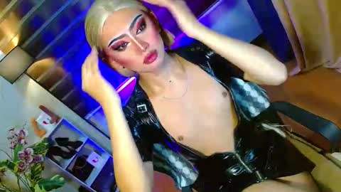 miss yasii online show from 02-10-26, 02:21