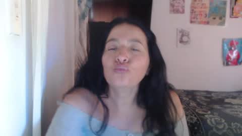 Snapshot of yasmin_love85 chatting on 01-28-25, 02:53 yasmin_love85 online show from 01-28-25, 02:53