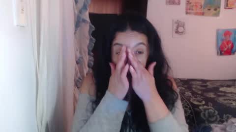 Snapshot of yasmin_love85 chatting on 02-18-25, 03:32 yasmin_love85 online show from 02-18-25, 03:32