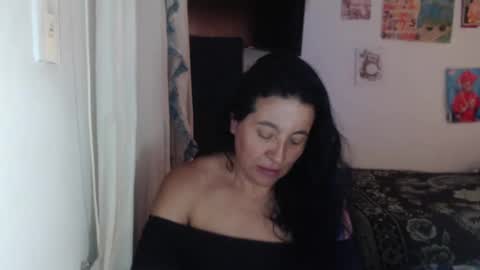 Snapshot of yasmin_love85 chatting on 02-28-25, 06:09 yasmin_love85 online show from 02-28-25, 06:09