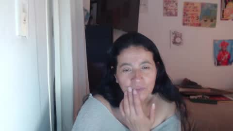 Snapshot of yasmin_love85 chatting on 09-15-25, 04:40 yasmin_love85 online show from 09-15-25, 04:40