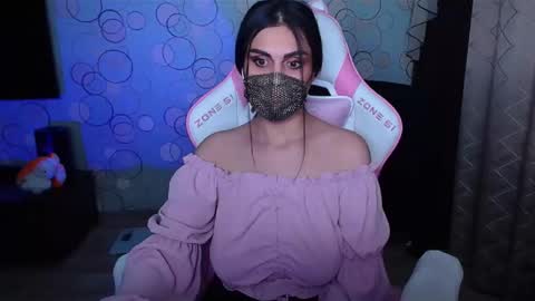 Snapshot of yasmina___ chatting on 09-29-25, 08:52 yasmina online show from 09-29-25, 08:52
