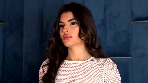 Snapshot of yasminaluna chatting on 01-12-26, 04:39 Yasmina online show from 01-12-26, 04:39