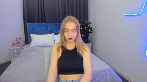 Snapshot of yasminasage chatting on 12-05-24, 08:22 Yasmina online show from 12-05-24, 08:22