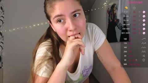 Snapshot of yasyaaa chatting on 12-03-24, 01:30 Yasyaa online show from 12-03-24, 01:30