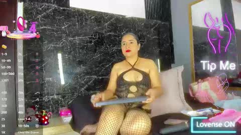 Snapshot of yaya____ chatting on 01-08-26, 04:37 yaya____ online show from 01-08-26, 04:37