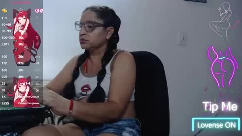 Snapshot of yaya____ chatting on 02-19-26, 09:33 yaya____ online show from 02-19-26, 09:33