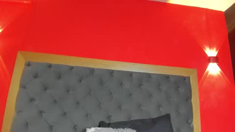 YAYA online show from 11-16-25, 02:44