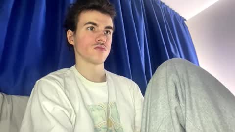 yayay333 online show from 01-12-26, 07:08