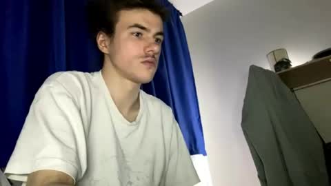 yayay333 online show from 04-21-26, 01:42