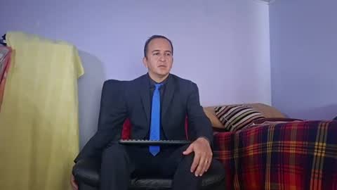 Hazzan y Greisy online show from 06-12-26, 02:16