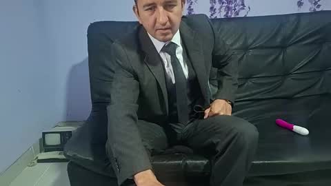 Snapshot of yazfore chatting on 11-20-25, 02:50 Hazzan online show from 11-20-25, 02:50