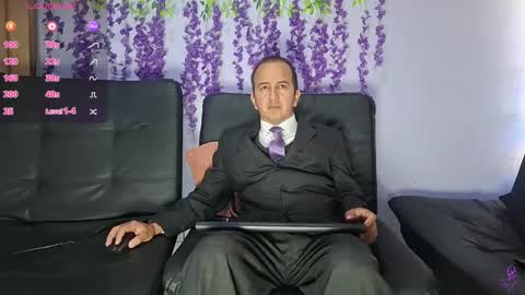 Snapshot of yazfore chatting on 02-05-26, 03:05 Hazzan online show from 02-05-26, 03:05