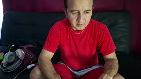 Snapshot of yazfore chatting on 03-03-26, 01:28 Hazzan online show from 03-03-26, 01:28