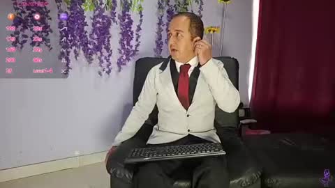 Hazzan online show from 06-26-26, 01:48