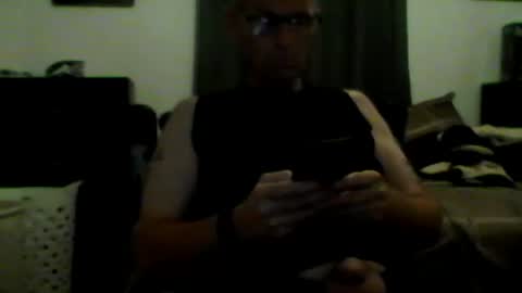 Snapshot of ycart661 chatting on 05-04-26, 05:25 ycart661 online show from 05-04-26, 05:25