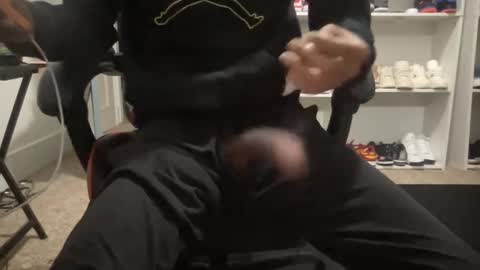 Snapshot of yeahitsrell2 chatting on 02-20-25, 10:59 Yeahitsrell online show from 02-20-25, 10:59