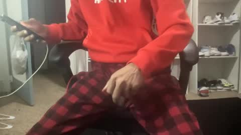 Snapshot of yeahitsrell2 chatting on 03-10-25, 12:04 Yeahitsrell online show from 03-10-25, 12:04