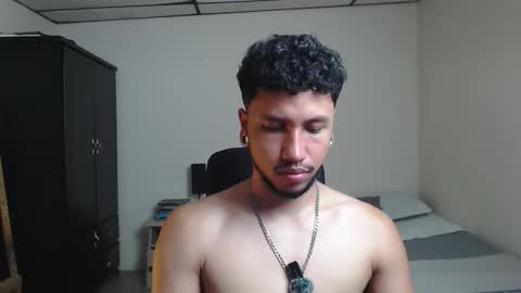 Snapshot of yeff_stone chatting on 01-05-26, 11:19 yeff online show from 01-05-26, 11:19