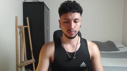 Snapshot of yeff_stone chatting on 01-08-26, 12:24 yeff online show from 01-08-26, 12:24