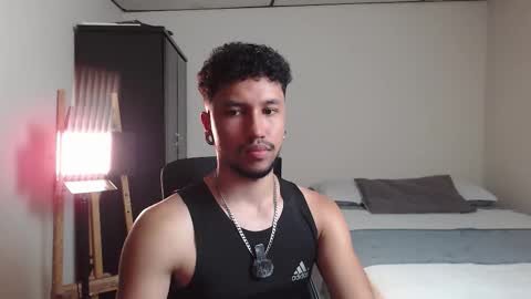 Snapshot of yeff_stone chatting on 01-13-26, 11:32 yeff online show from 01-13-26, 11:32