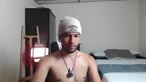 Snapshot of yeff_stone chatting on 01-16-26, 12:58 yeff online show from 01-16-26, 12:58